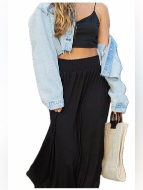 Melrose and Market Black Drawstring Maxi Skirt with Pockets. CLOSET STAPLE!
